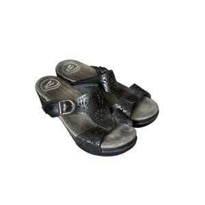 Dansko Womens Size 39 US 8.5/9 Sapphire Lasercut Leather Sandals COMFORT Black